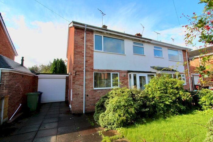 3 Bedroom Semi-Detached House To Rent In Heathfield Avenue, Stone, ST15