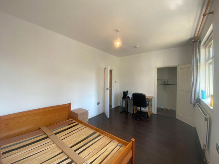 3 Bedroom Cottage To Rent In Hesperus Crescent, Isle Of Dogs, E14