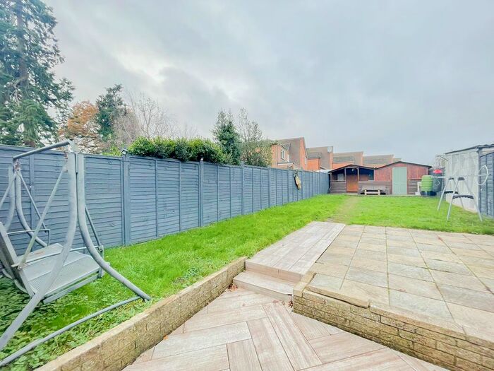 3 Bedroom Maisonette To Rent In Bury Green Road, Cheshunt EN7