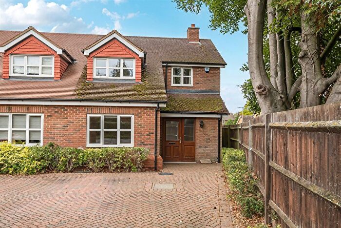4 Bedroom Semi-Detached House For Sale In Grove Road, Tring, HP23