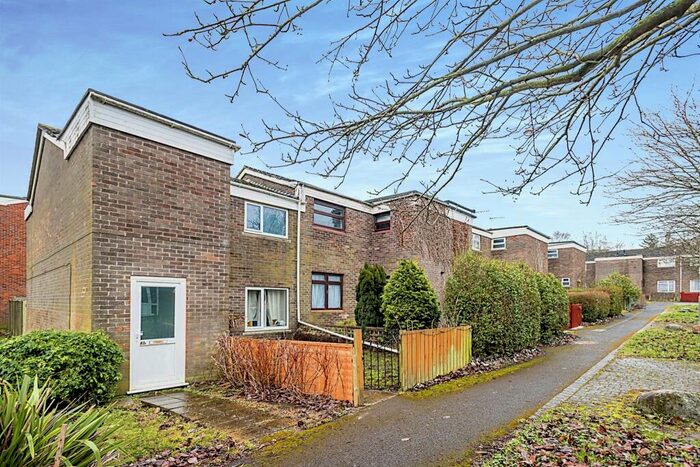 1 Bedroom Apartment To Rent In Shelley Close, Basingstoke, RG24
