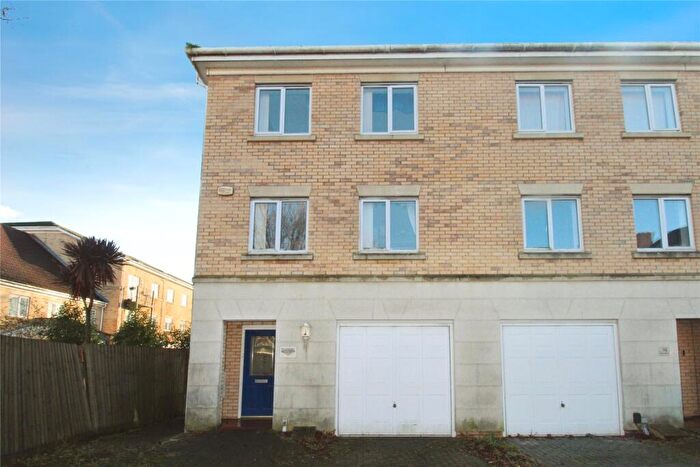 5 Bedroom End Of Terrace House For Sale In The Dell, Southampton, Hampshire, SO15
