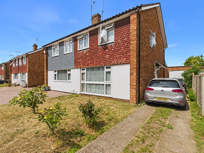 3 Bedroom Semi-Detached House For Sale In Milton Road, Walton-On-Thames, KT12