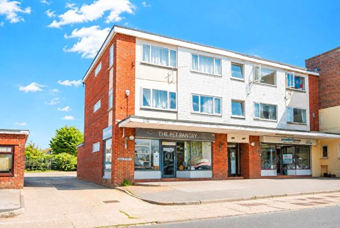 2 Bedroom Apartment For Sale In High Street, Chichester, PO20