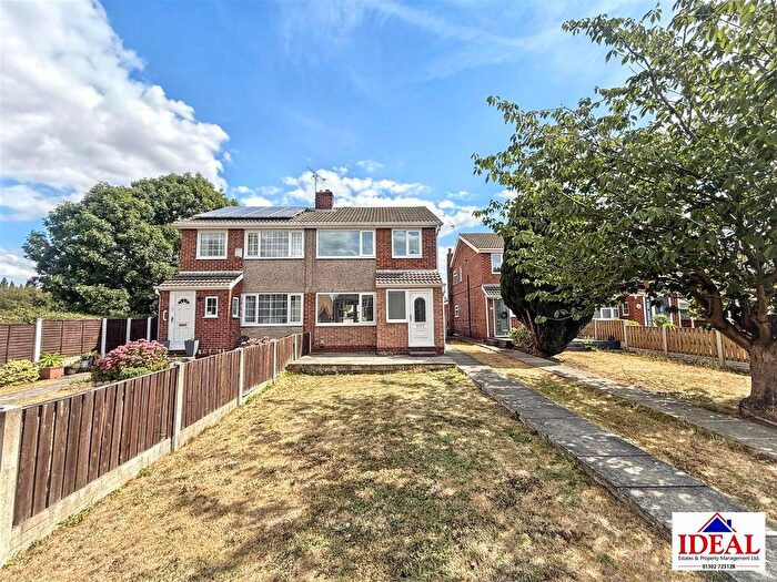3 Bedroom Semi-Detached House For Sale In Skellow Road, Carcroft, Doncaster, DN6