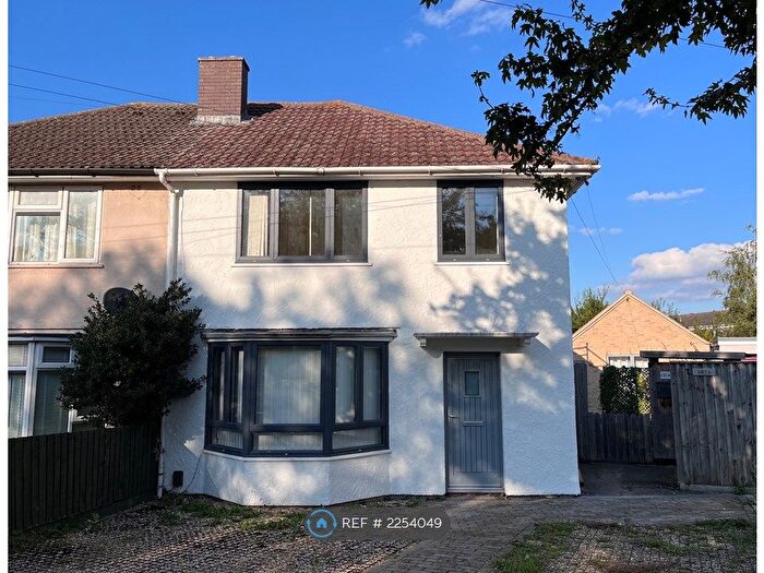 3 Bedroom Semi-Detached House To Rent In Howard Road, Cambridge, CB5