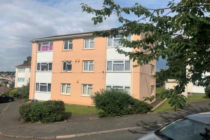 3 Bedroom Maisonette To Rent In Barne Close, Plymouth, PL5