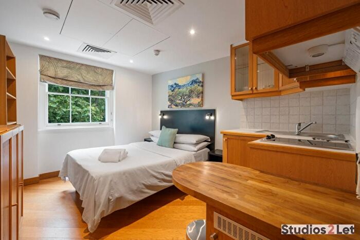 Studio To Rent In Cartwright Gardens, Bloomsbury, London, WC1H