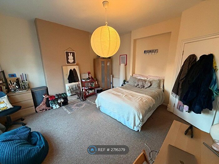 5 Bedroom Maisonette To Rent In Goldspink Lane, Newcastle Upon Tyne, NE2