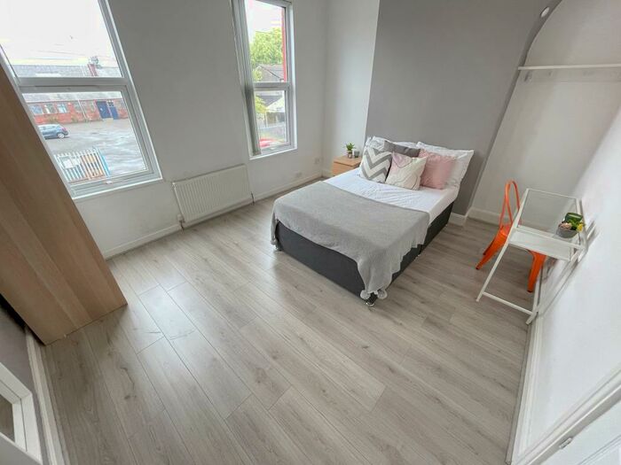 3 Bedroom Terraced House To Rent In Molyneux Road, L6