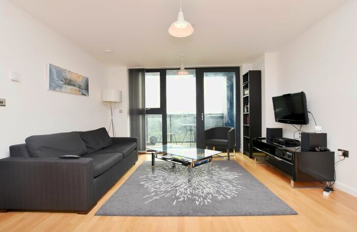 1 Bedroom Flat To Rent In Parkside Avenue, London, SE10