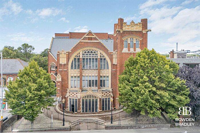 3 Bedroom Apartment For Sale In Wycliffe House, Cranbrook Road, Ilford, IG1
