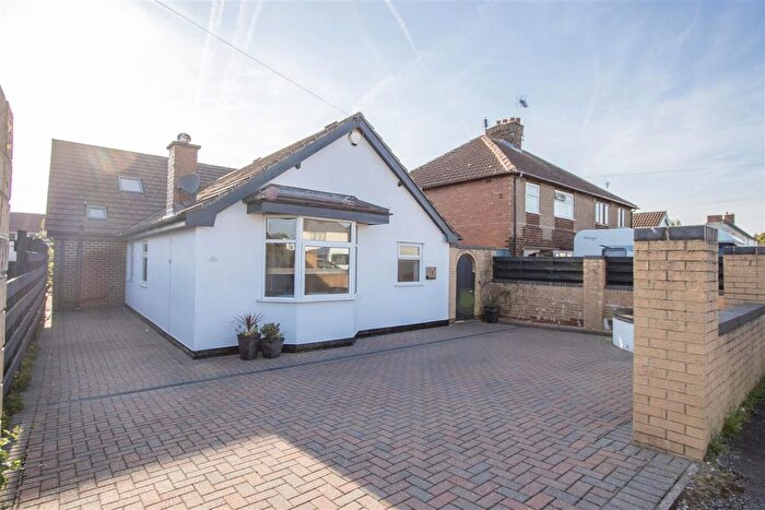 4 Bedroom Detached House For Sale In Rowthorne Lane, Glapwell, Chesterfield, S44