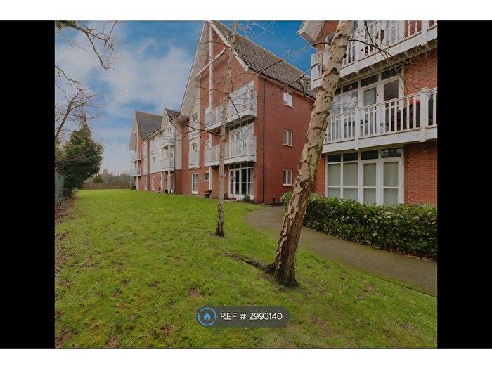 2 Bedroom Flat To Rent In West Brook House, Solihull, B92
