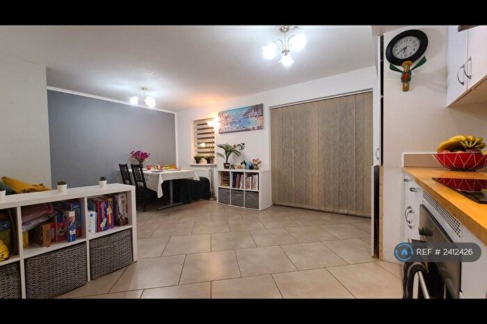 3 Bedroom Terraced House To Rent In Pearl Court, Woking, GU21