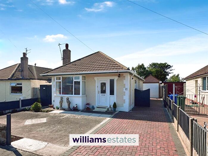 2 Bedroom Detached Bungalow For Sale In Winchester Drive, Prestatyn, LL19