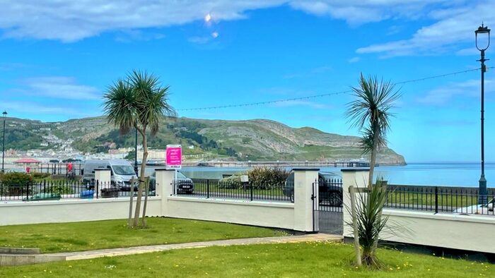 1 Bedroom Apartment For Sale In Craig Y Don Parade, Llandudno, LL30