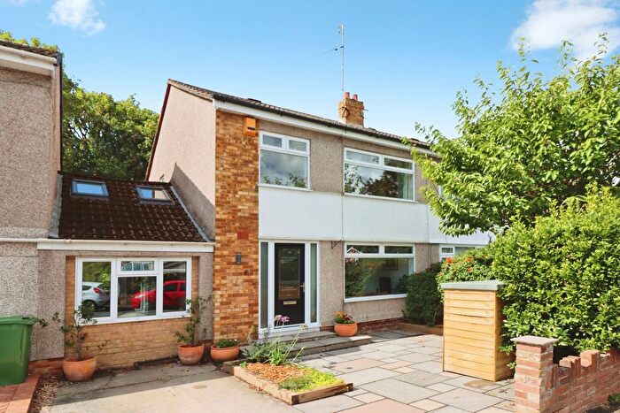 3 Bedroom Terraced House For Sale In Grange Drive, Downend, Bristol, BS16