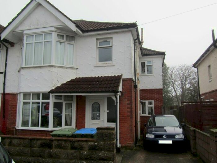 6 Bedroom Semi-Detached House To Rent In Merton Road, Southampton, SO17