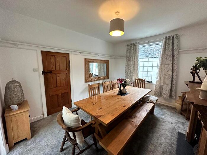 4 Bedroom Detached House For Sale In Cockett Road, Cockett, Swansea, SA2