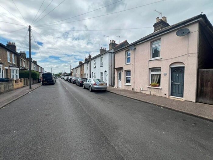 2 Bedroom Semi-Detached House To Rent In Greenfield Street, Waltham Abbey, EN9