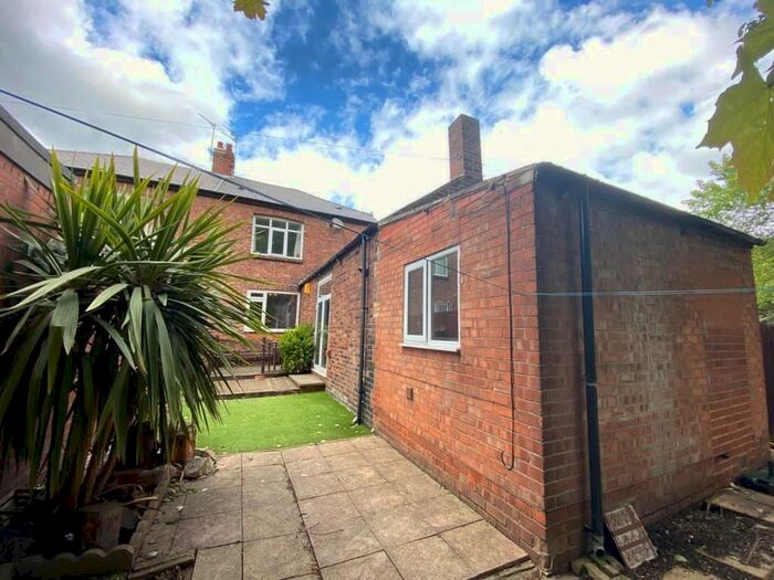 2 Bedroom Flat To Rent In Larchwood Avenue, Walkerville, Newcastle Upon Tyne, NE6