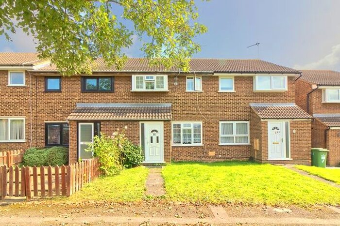 3 Bedroom Terraced House To Rent In Favell Drive, Furzton, Milton Keynes, MK4