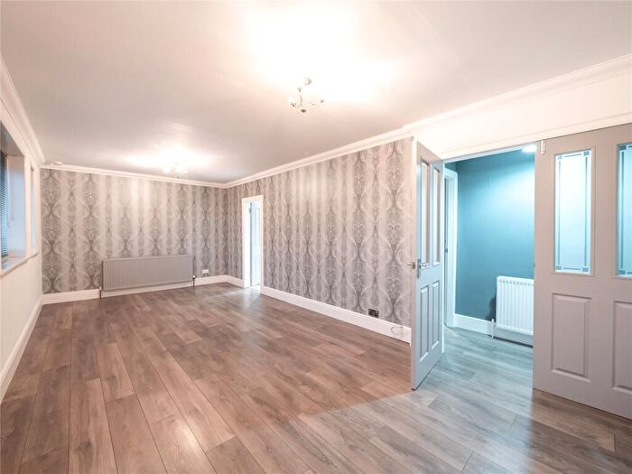 3 Bedroom House To Rent In Fernieside Crescent, Edinburgh, EH17