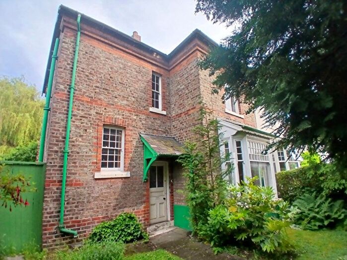 3 Bedroom Semi-Detached House For Sale In Poplars Road, Linthorpe, Middlesbrough, North Yorkshire, TS5