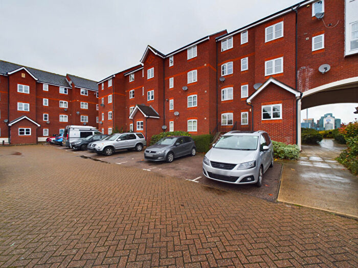 2 Bedroom Flat For Sale In Riverhope Mansions, SE18