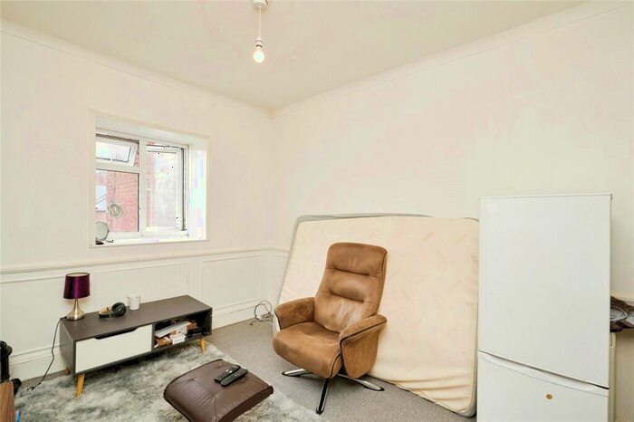 1 Bedroom Flat For Sale In George Street, Ryde, Isle Of Wight, PO33