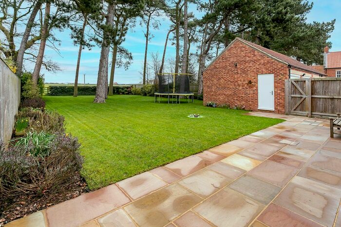 4 Bedroom Detached House For Sale In Longland Lane, Whixley, YO26