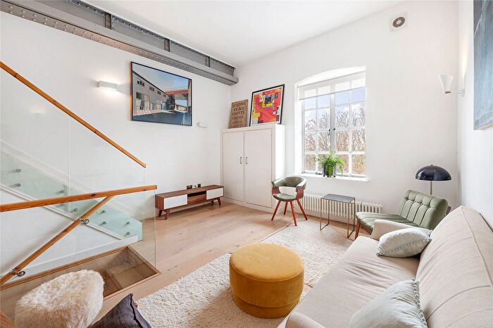 3 Bedroom Flat To Rent In The Bottle House, Lamb Brewery Studios, Church Street, London, W4