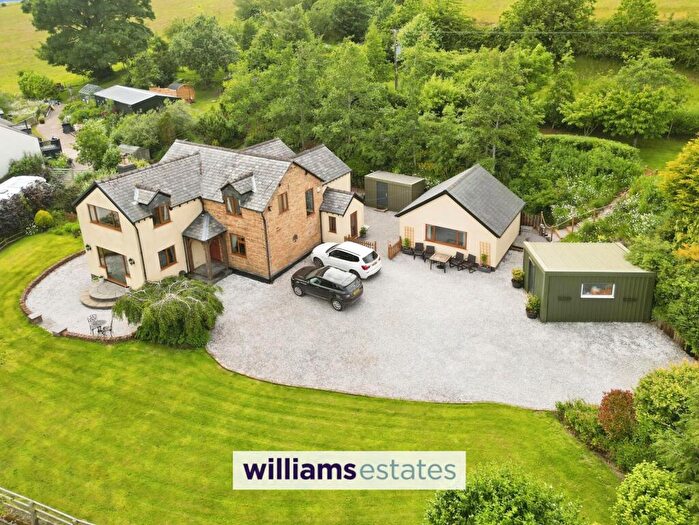 4 Bedroom Detached House For Sale In Bryneglwys, Corwen, LL21