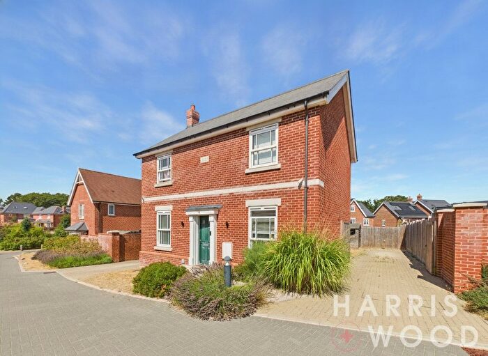 3 Bedroom Semi-Detached House For Sale In Bonita Walk, Colchester, Essex, CO4