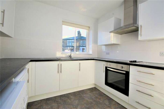 1 Bedroom Apartment To Rent In Queens Road, , Buckhurst Hill, IG9