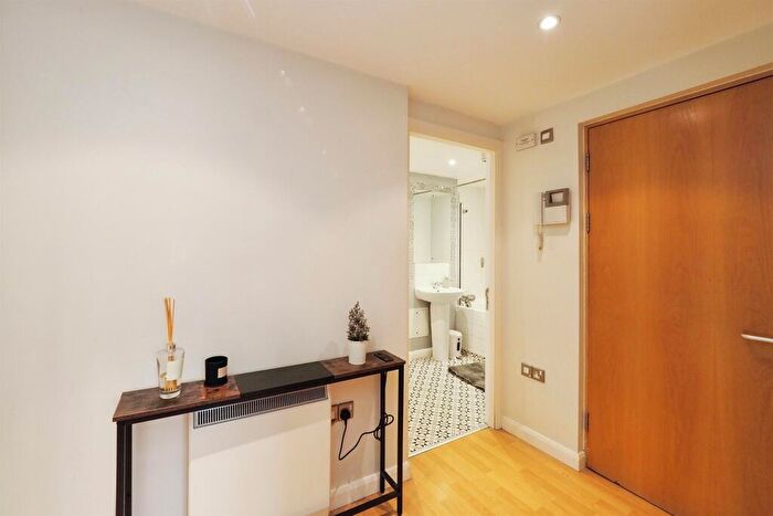 1 Bedroom Flat For Sale In Biggin Street, Loughborough, LE11