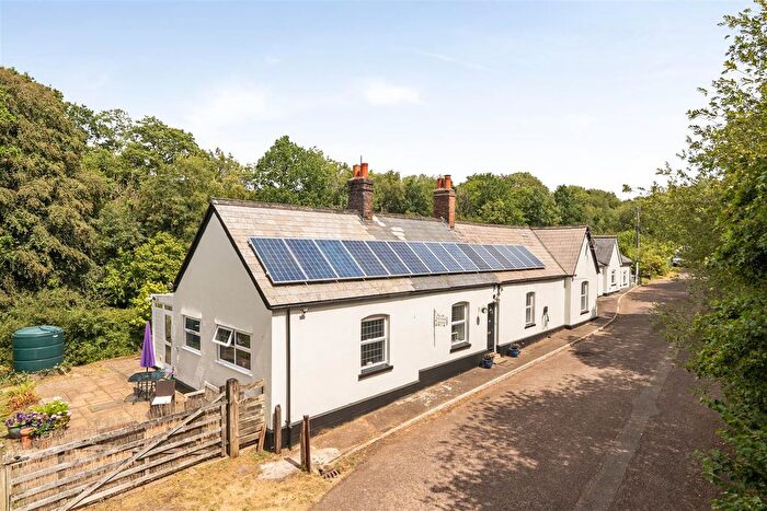 5 Bedroom Detached House For Sale In Venn Cross, Waterrow, Taunton, TA4