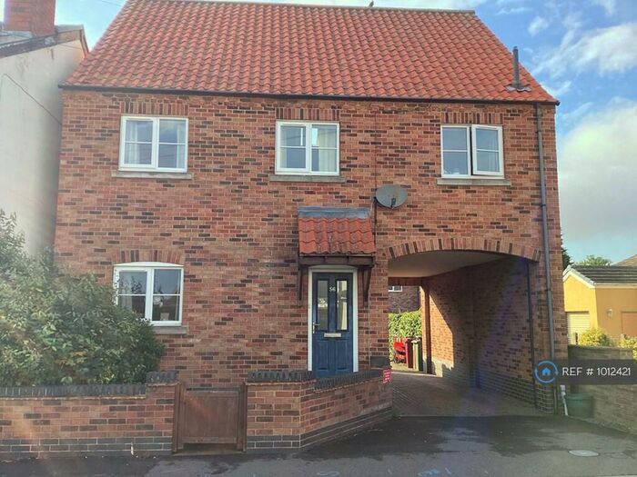 4 Bedroom Detached House To Rent In High Street, Burringham, Scunthorpe, DN17