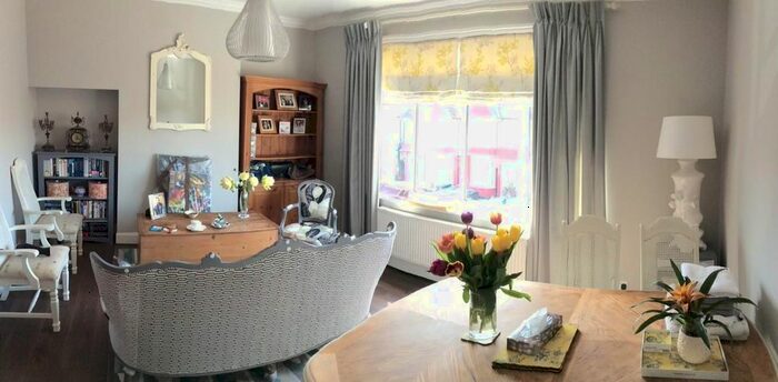 1 Bedroom Flat To Rent In Park Road, Wembley, HA0