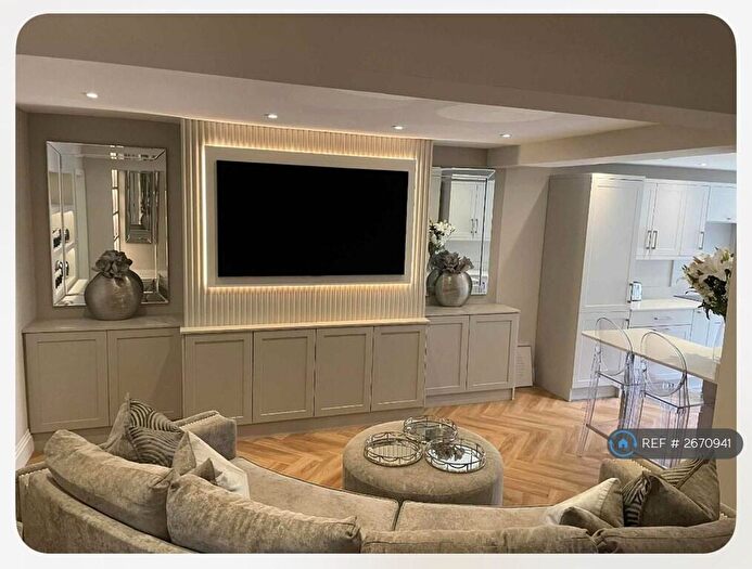 2 Bedroom Flat To Rent In Clarendon Avenue, Leamington Spa, CV32