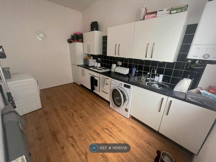 3 Bedroom Terraced House To Rent In Walthew Lane, Platt Bridge, Wigan, WN2