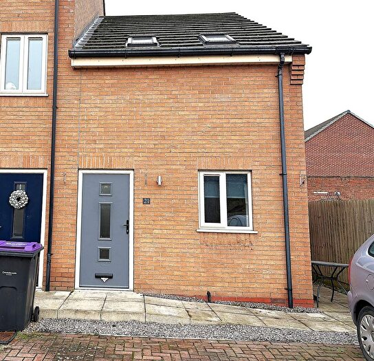 2 Bedroom Town House To Rent In Grace Avenue, North Hykeham, LN6