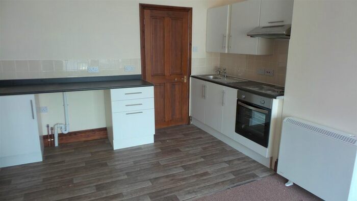 1 Bedroom Flat To Rent In Fore Street, Chard, TA20