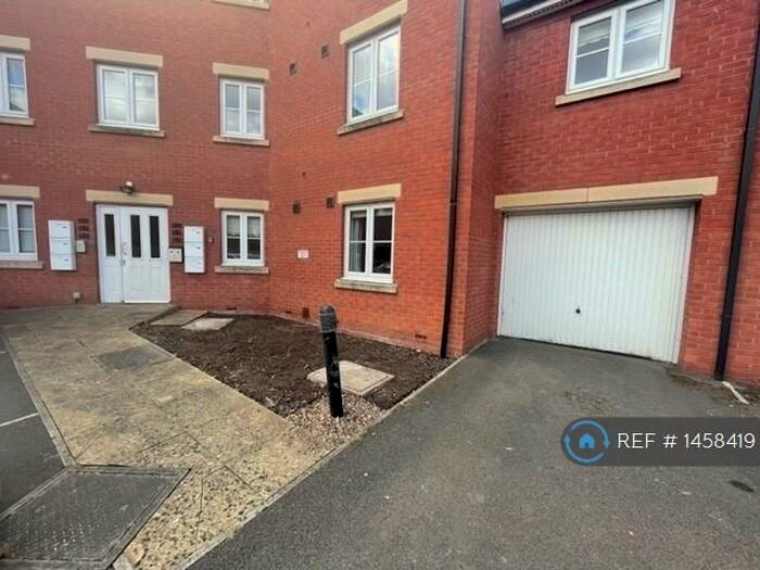 2 Bedroom Flat To Rent In Primmers Place, Westbury, BA13