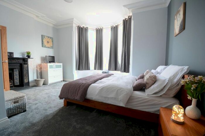 1 Bedroom Terraced House To Rent In Room @ Queens Road, Beeston, NG9