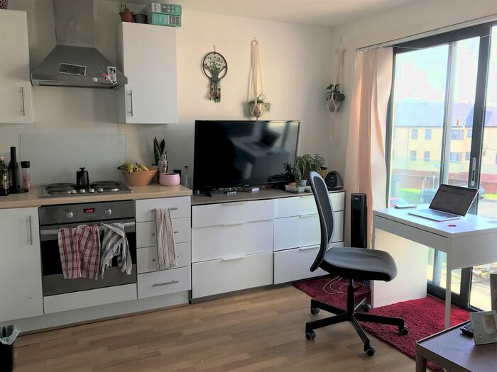 1 Bedroom Flat To Rent In Cowbridge Road East, Canton, Cardiff CF11