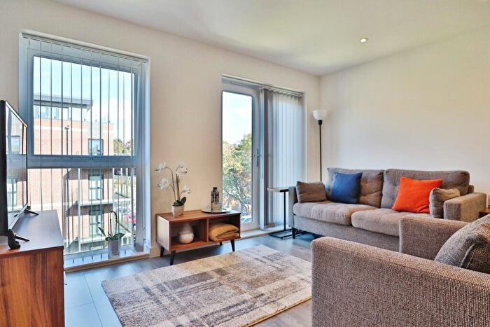 2 Bedroom Apartment To Rent In Alexandra, LS4