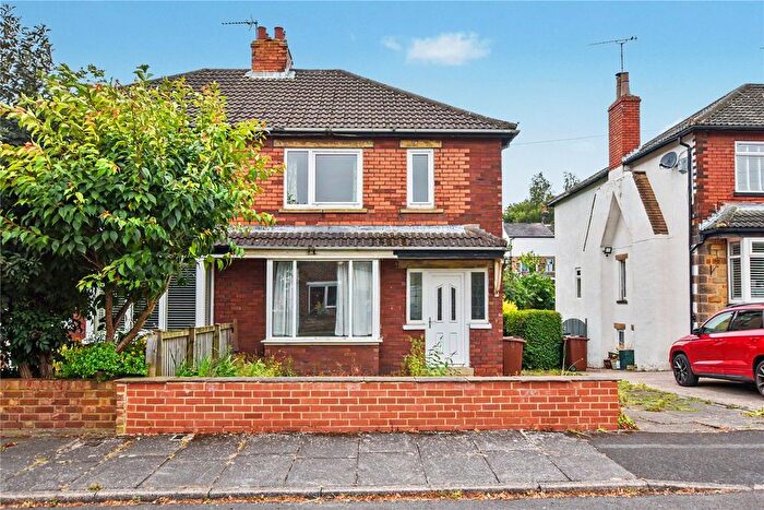 3 Bedroom Semi Detached House For Sale In Cavendish Drive, Guiseley, Leeds, West Yorkshire, LS20
