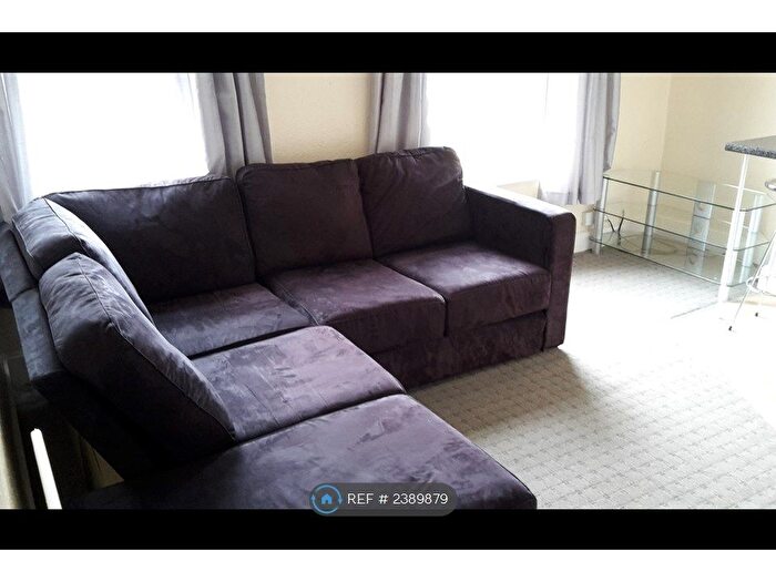 1 Bedroom Flat To Rent In Andover Street, Swindon, SN1